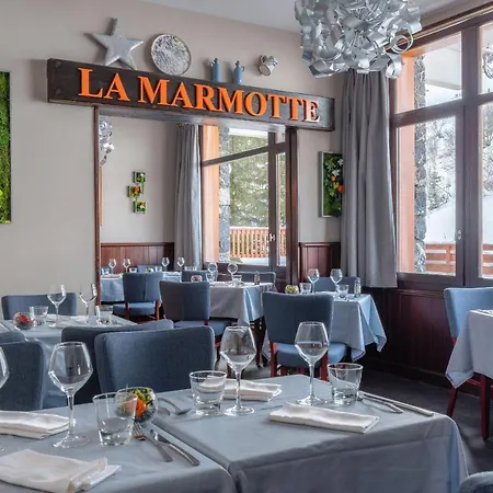 Les Arolles Отель 3*