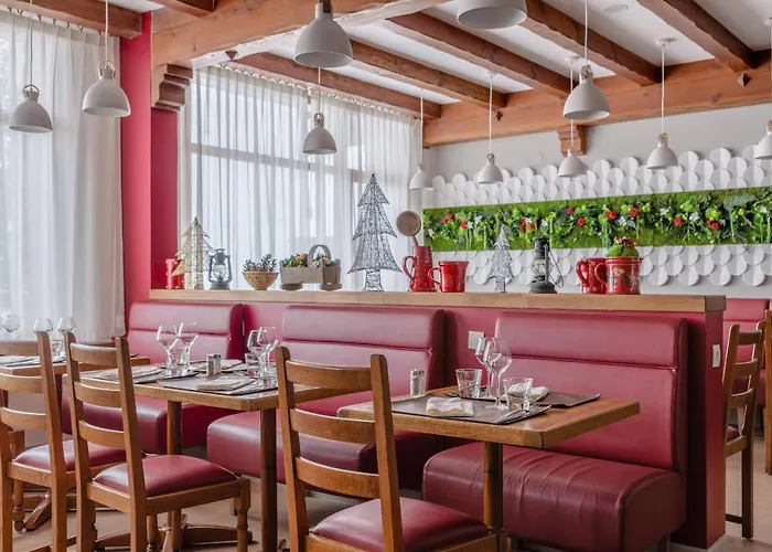Les Arolles 3* Мерибель