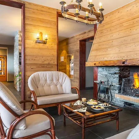 Les Arolles Hotell 3*