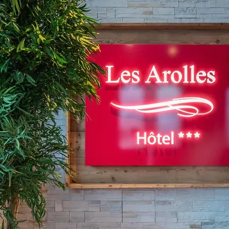 Hotel Les Arolles 3*
