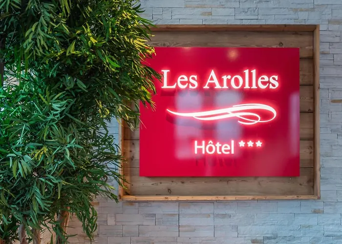 Hotel Les Arolles 3*