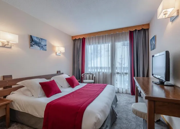 Hotel Les Arolles 3*